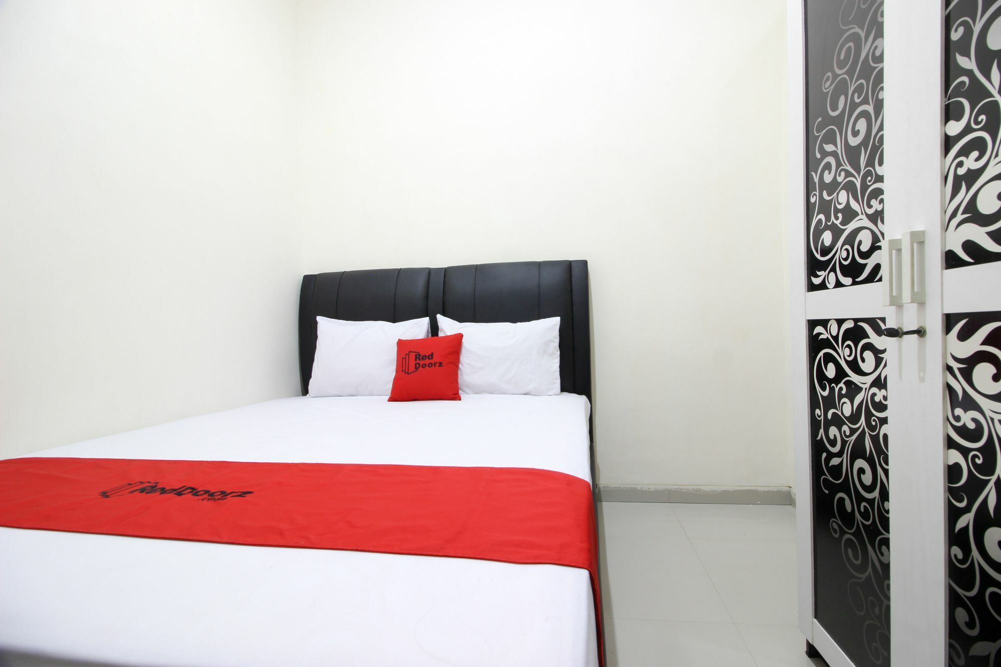 Reddoorz Plus Near Stie Ykpn 2 Maguwo Exterior foto